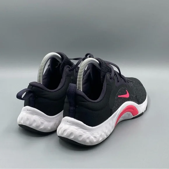 Nike Renew In-Season TR 11 Training Shoes Black/Hyper Pink​ - Picture 2 of 4